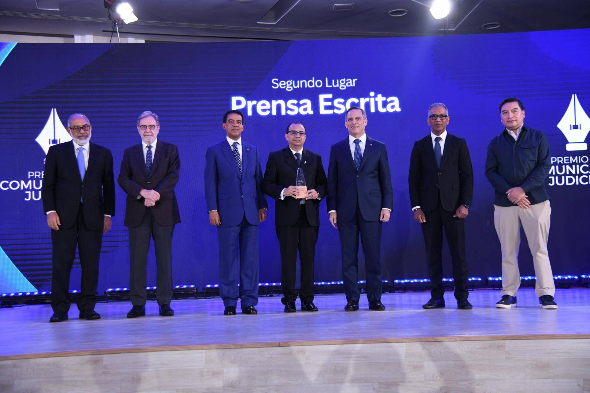 Quiroz agradece reconocimiento del Premio de Comunicación Judicial a Aplatanao News por investigación sobre feminicidios